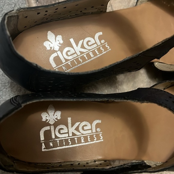 Rieker Women’s Mary Jane Mirjam Heels - Picture 4 of 13